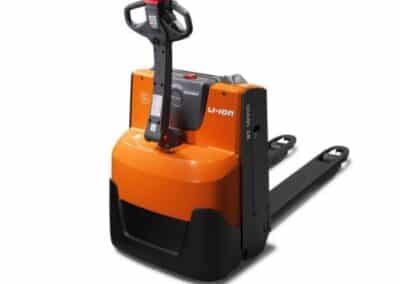 Electric pallet truck 1800 kg